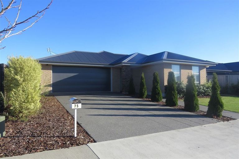 Photo of property in 75 Sutherland Drive, Kaiapoi, 7630