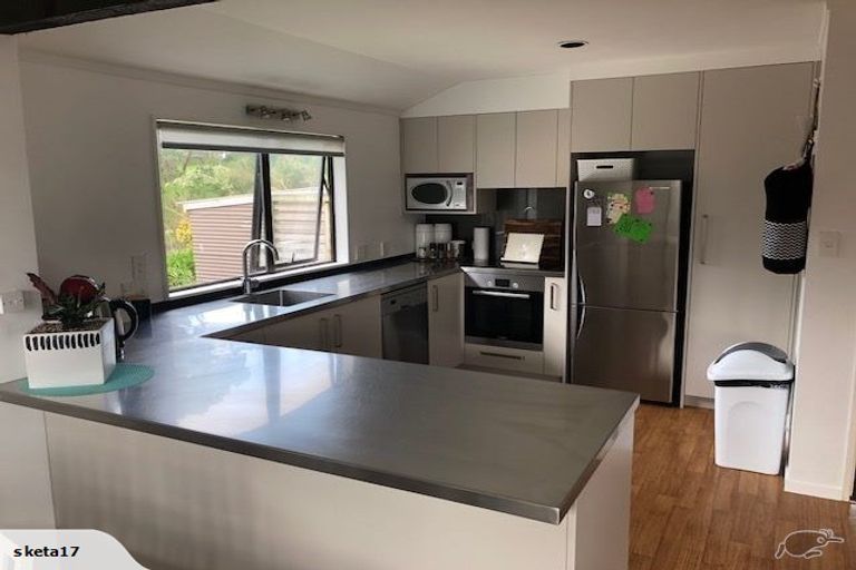 Photo of property in 30 Wingfield Place, Churton Park, Wellington, 6037