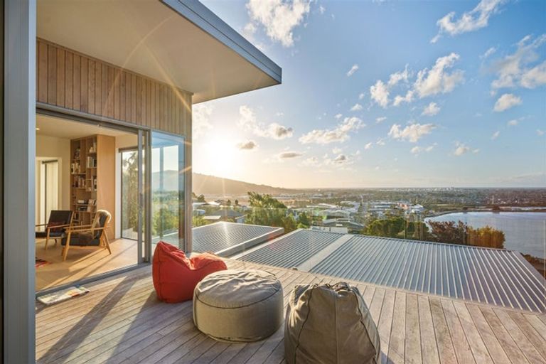 Photo of property in 24 Marama Crescent, Mount Pleasant, Christchurch, 8081