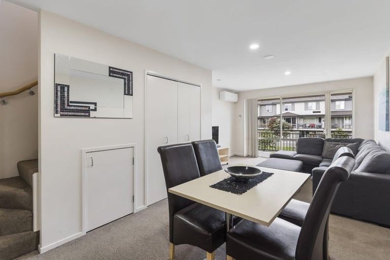 Photo of property in 5/32 Opito Way, East Tamaki, Auckland, 2013