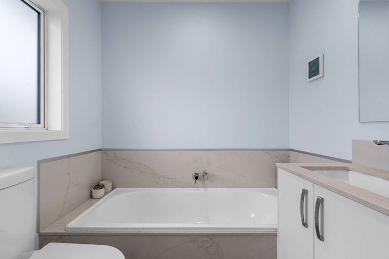 Photo of property in 1/111 Parkers Road, Tahunanui, Nelson, 7011