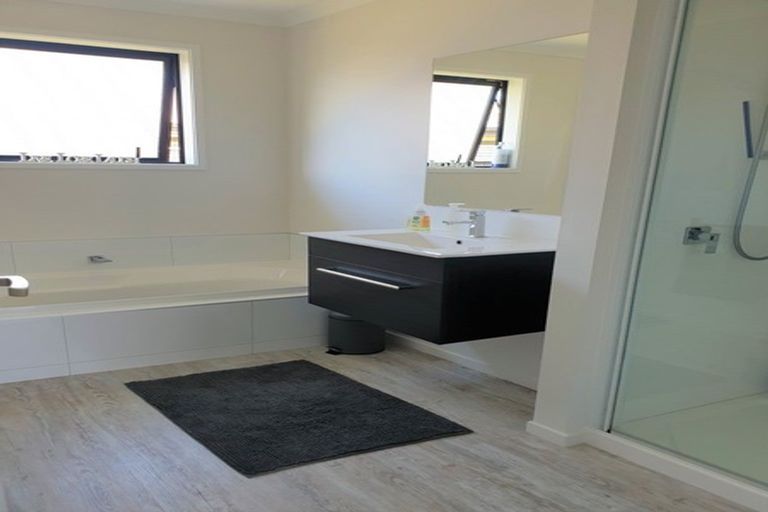 Photo of property in 17 Ridgeway Drive, Greymouth, 7805