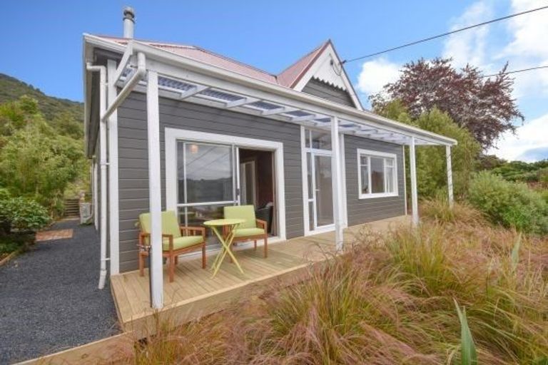 Photo of property in 41 Manapouri Street, Ravensbourne, Dunedin, 9022