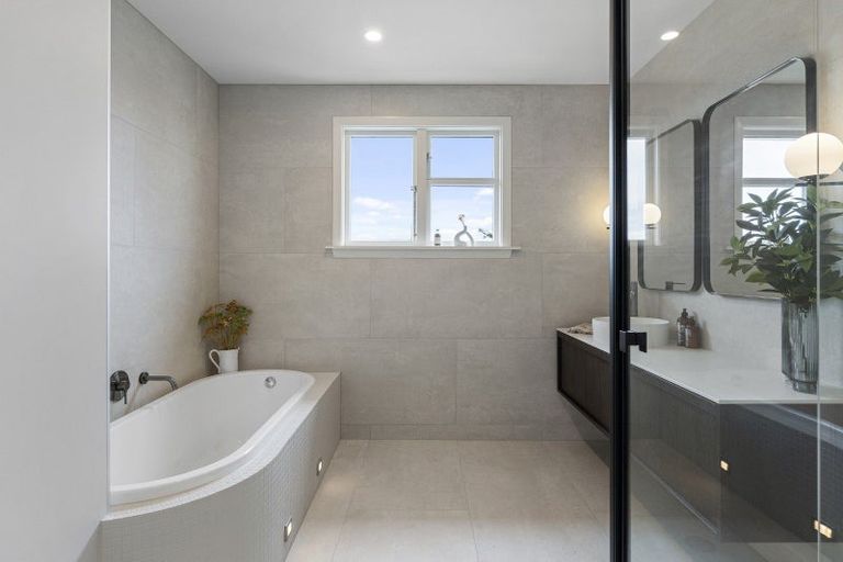 Photo of property in 77 Chapter Street, St Albans, Christchurch, 8052