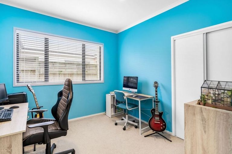 Photo of property in 60 Cape Cod Drive, Gulf Harbour, Whangaparaoa, 0930