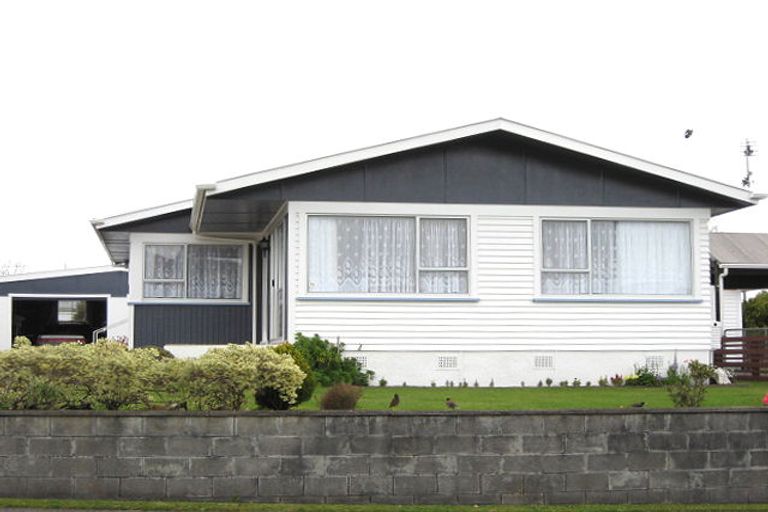 Photo of property in 3 Kennedy Place, Merrilands, New Plymouth, 4312