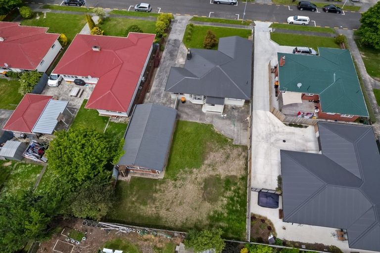 Photo of property in 15 Newhaven Place, Roslyn, Palmerston North, 4414