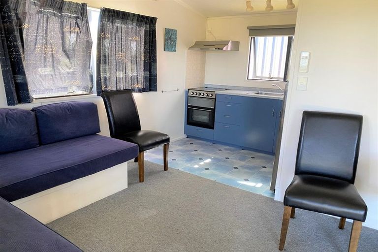 Photo of property in 2 Waireka Road, Omata, New Plymouth, 4374