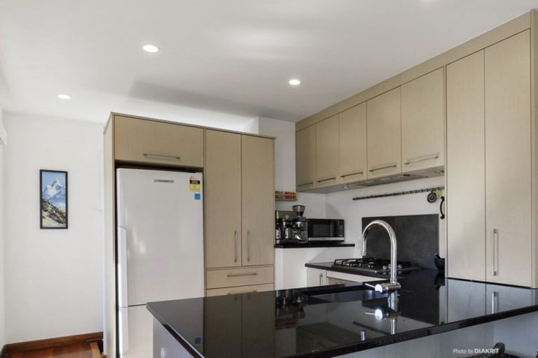 Photo of property in 119 Nevay Road, Miramar, Wellington, 6022