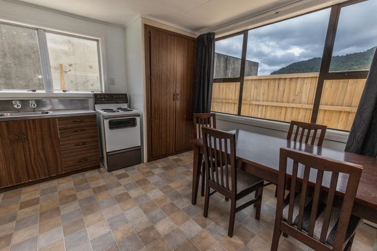 Photo of property in 12 Swainson Street, Greymouth, 7805