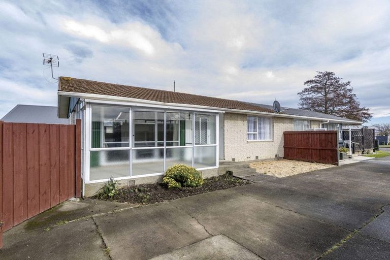 Photo of property in 2/14 Claymore Street, Woolston, Christchurch, 8062