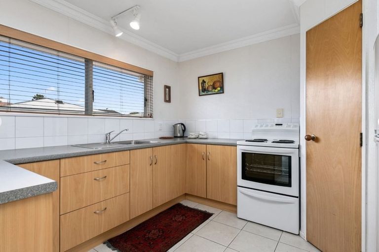 Photo of property in 2/110 Chadwick Road, Greerton, Tauranga, 3112