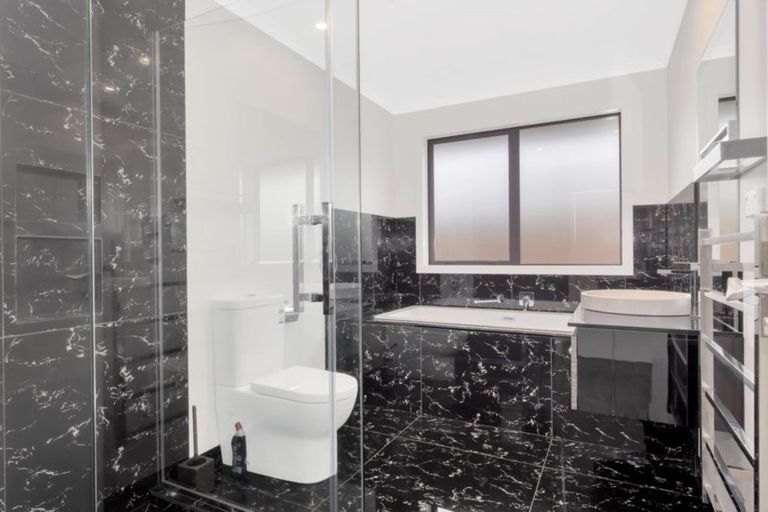 Photo of property in 45 Awataha Crescent, Pyes Pa, Tauranga, 3110