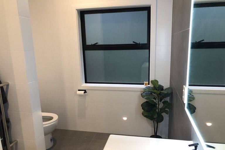 Photo of property in 3 Stoneleigh Grove, Paraparaumu, 5032