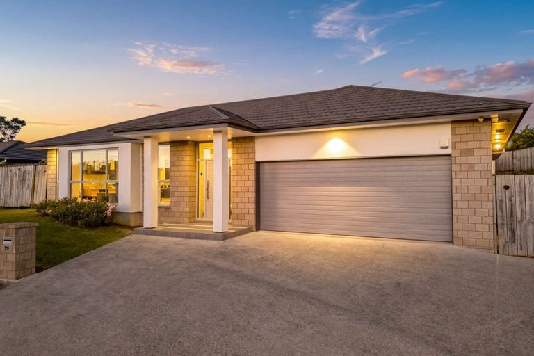 Photo of property in 79 Tiriwa Drive, Massey, Auckland, 0614