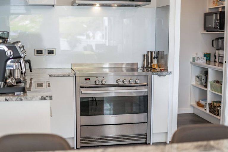 Photo of property in 62 Banks Boulevard, Whitby, Porirua, 5024