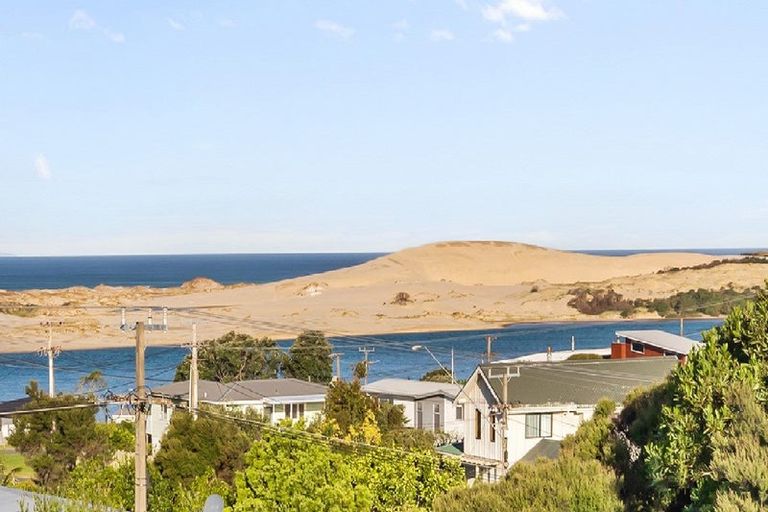 Photo of property in 36 Moir Point Road, Mangawhai Heads, Mangawhai, 0505