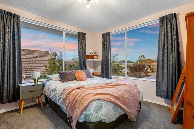 Photo of property in 56 Effingham Street, North New Brighton, Christchurch, 8083