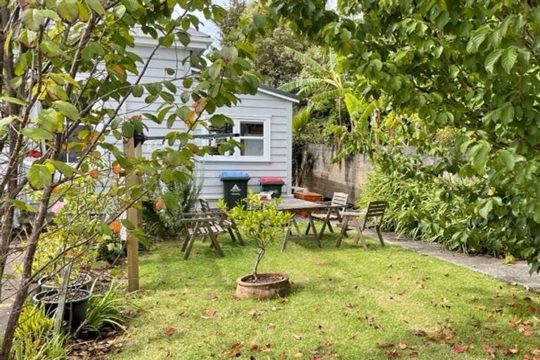Photo of property in 2/8 Beatrice Road, Remuera, Auckland, 1050