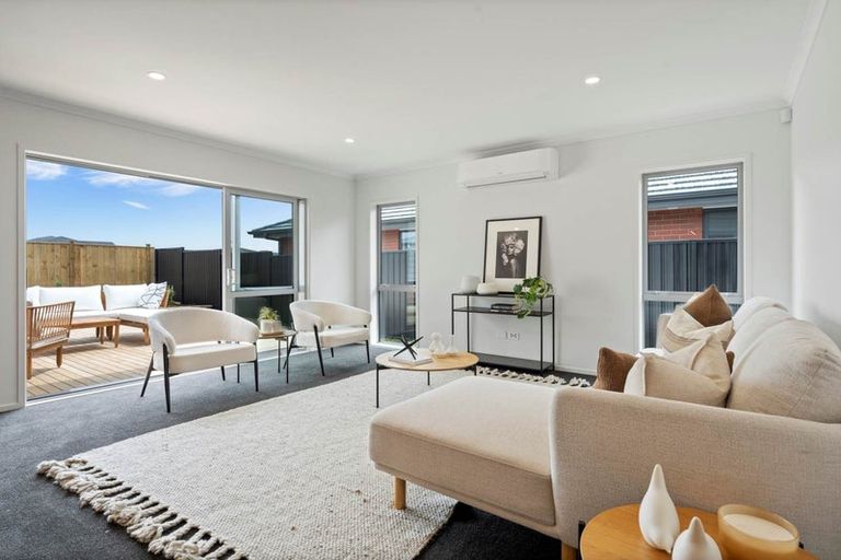 Photo of property in 9 Paihere Street, Huapai, Kumeu, 0810