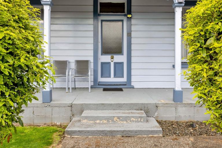 Photo of property in 82 Union Street, Hawera, 4610