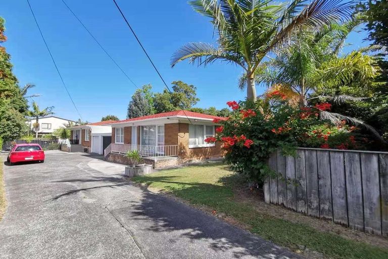 Photo of property in 1/3 Merriefield Avenue, Forrest Hill, Auckland, 0620