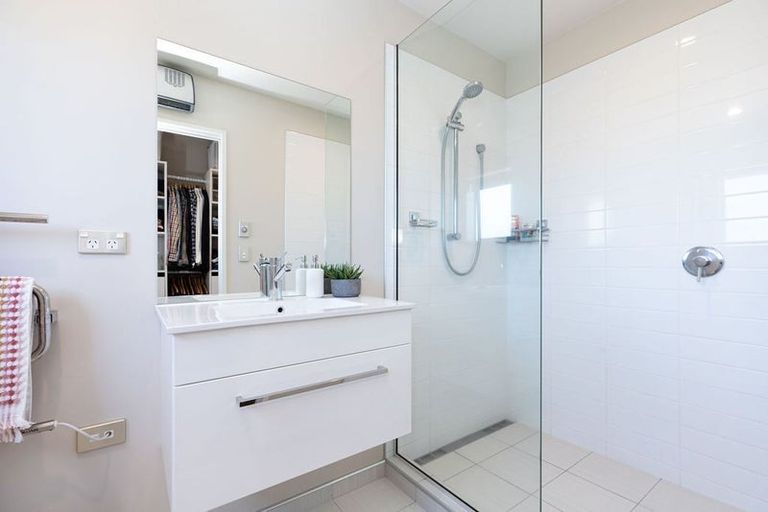 Photo of property in 2 Cable Lane, Halswell, Christchurch, 8025