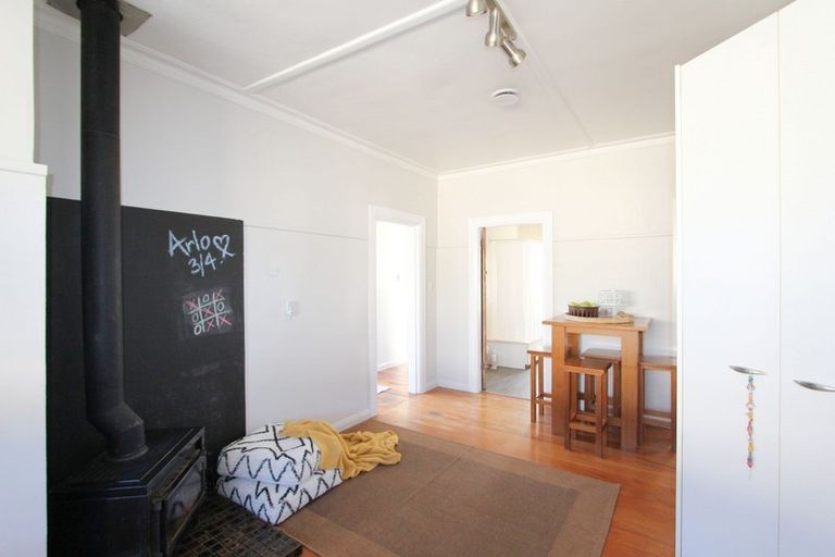 Photo of property in 10 Huxley Street, Pahiatua, 4910