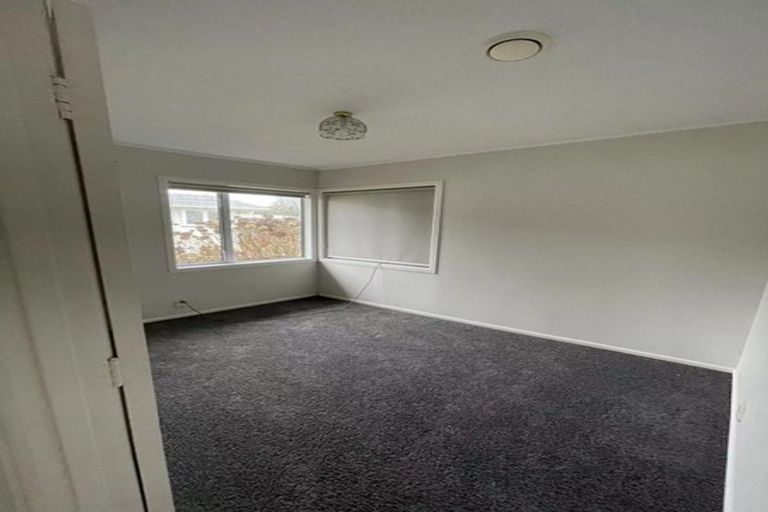 Photo of property in 65 Beach Road, Te Atatu Peninsula, Auckland, 0610