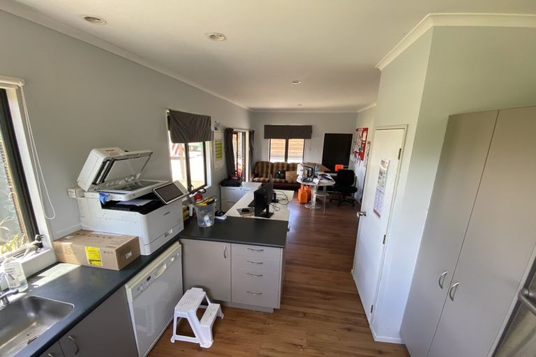 Photo of property in 10 Peach Hill Road, Ramarama, Drury, 2579