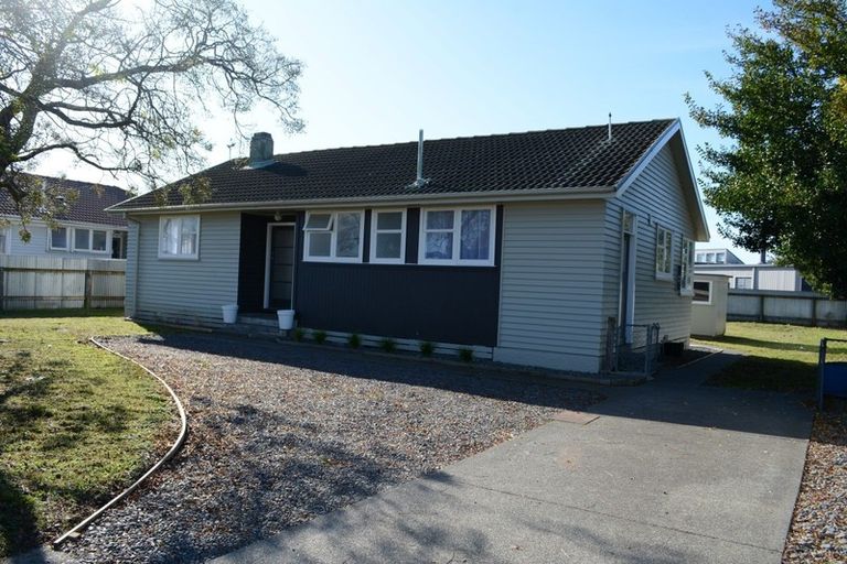 Photo of property in 12 Peterhead Avenue, Flaxmere, Hastings, 4120