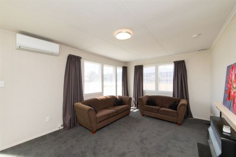 Photo of property in 102 Limbrick Street, Terrace End, Palmerston North, 4410