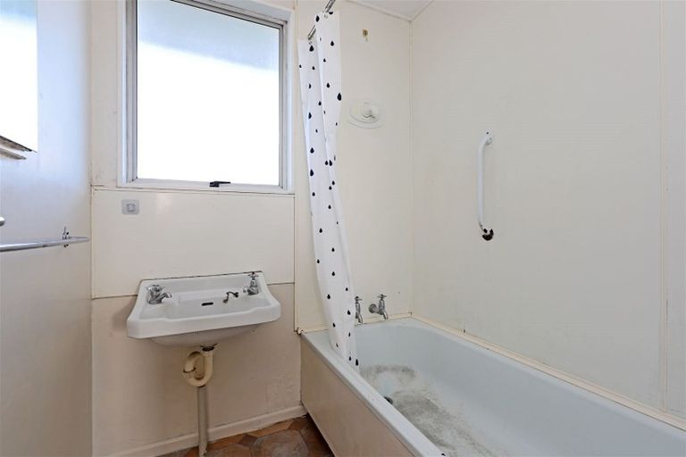 Photo of property in 3 Tenby Terrace, Flaxmere, Hastings, 4120