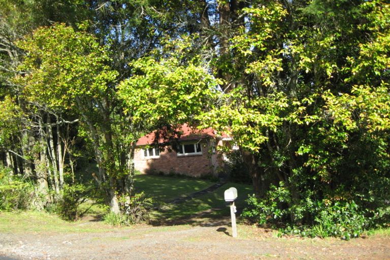 Photo of property in 19 Northfield Road, Waitakere, Auckland, 0816