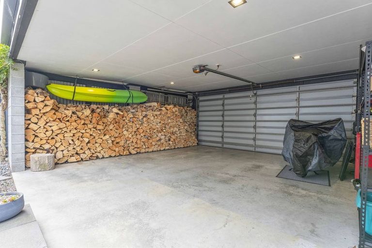 Photo of property in 15 Kurupae Road, Hilltop, Taupo, 3330