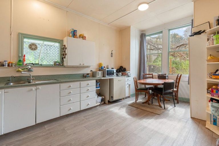 Photo of property in 6 Macbeth Street, Caversham, Dunedin, 9012