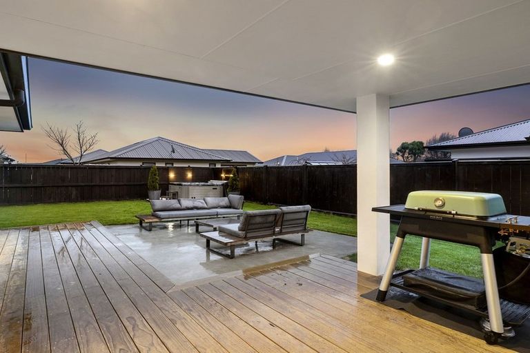 Photo of property in 115 Wingatui Road, Mosgiel, 9024
