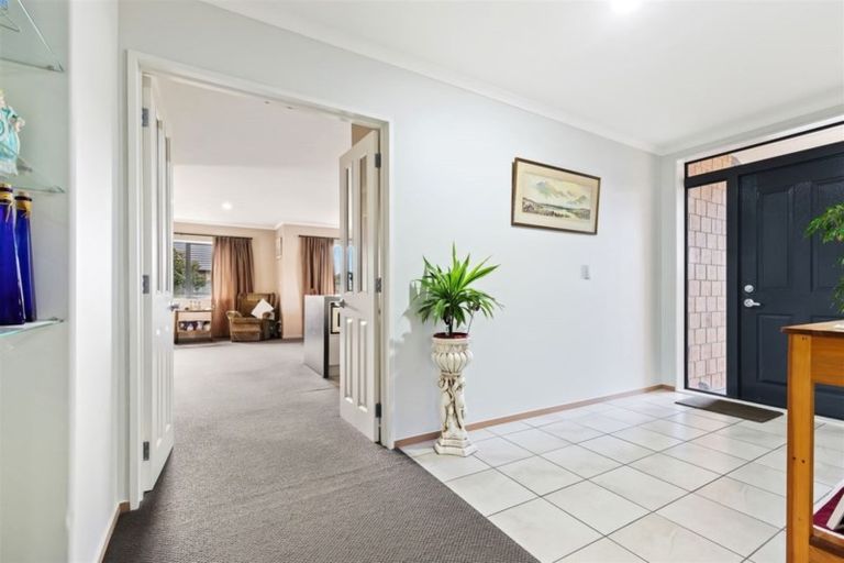 Photo of property in 14 Teviotview Place, Amberley, 7410