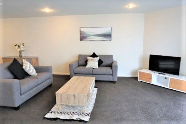 Photo of property in St James Courts, 9/77 Gloucester Street, Christchurch Central, Christchurch, 8013