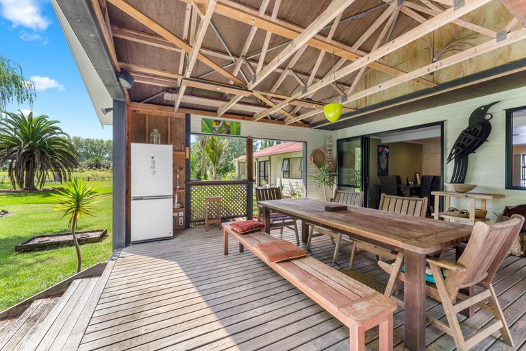 Photo of property in 1110 Leigh Road, Matakana, Warkworth, 0985