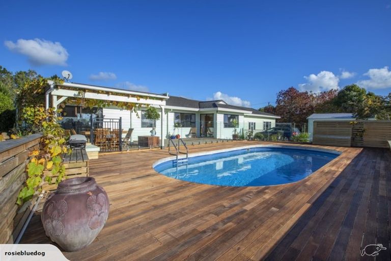 Photo of property in 66 Waiteitei Road, Wellsford, 0974