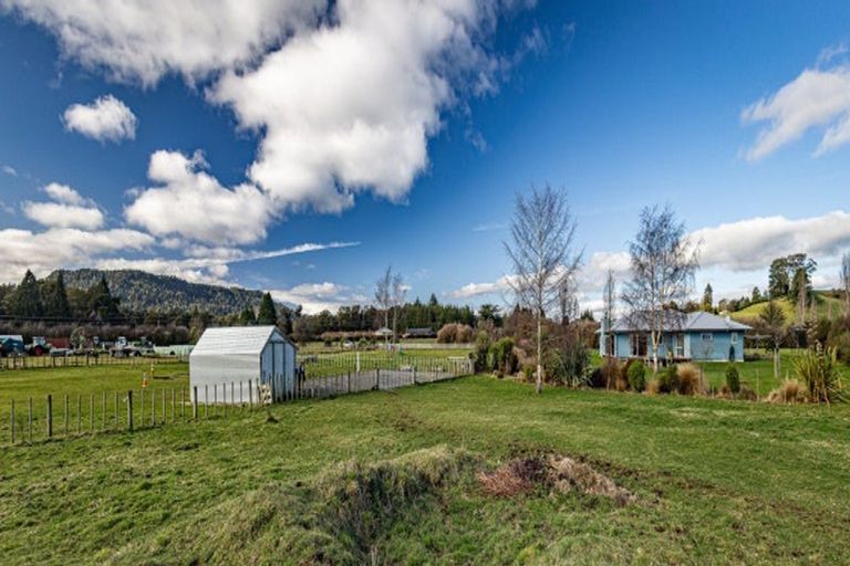 Photo of property in 129 Burns Street, Ohakune, 4625