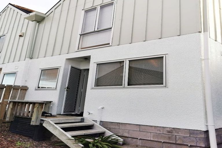 Photo of property in 1/14 Wood Street, Papakura, 2110