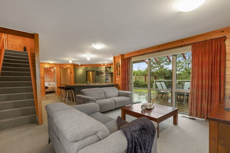 Photo of property in 16 Carpentras Way, Nukuhau, Taupo, 3330