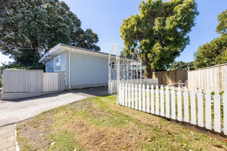 Photo of property in 475b Saint Aubyn Street, Moturoa, New Plymouth, 4310