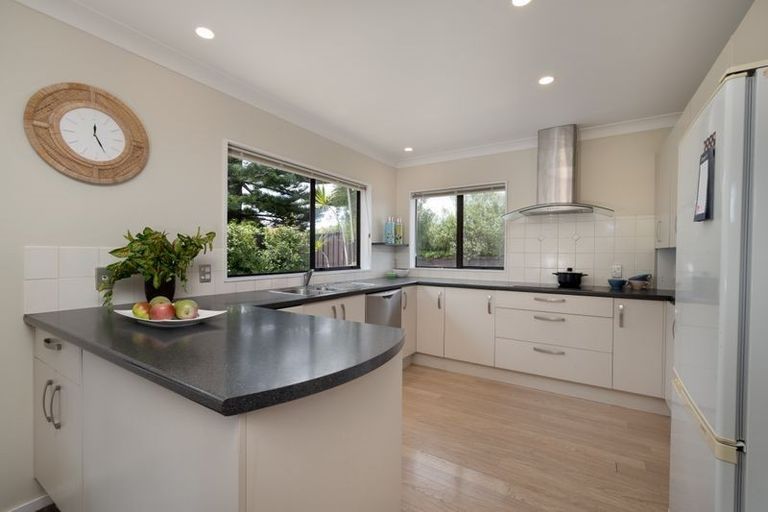 Photo of property in 1/20 Seneca Court, Golflands, Auckland, 2013