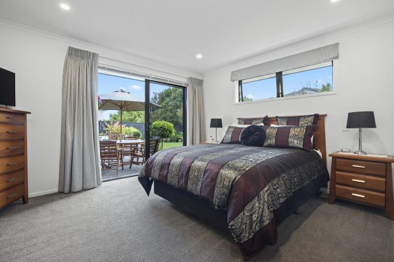 Photo of property in 130 Lisle Farm Drive, Pukekohe, 2120