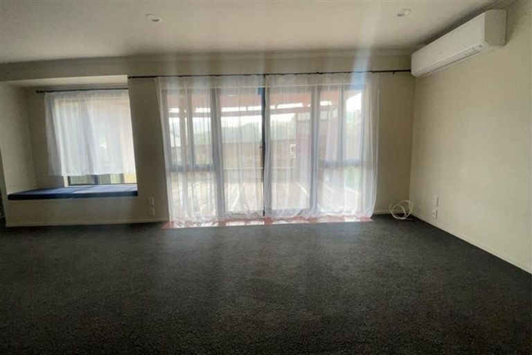 Photo of property in 2 Byblos Place, The Gardens, Auckland, 2105