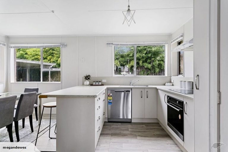 Photo of property in 30 Hyde Avenue, Richmond Heights, Taupo, 3330