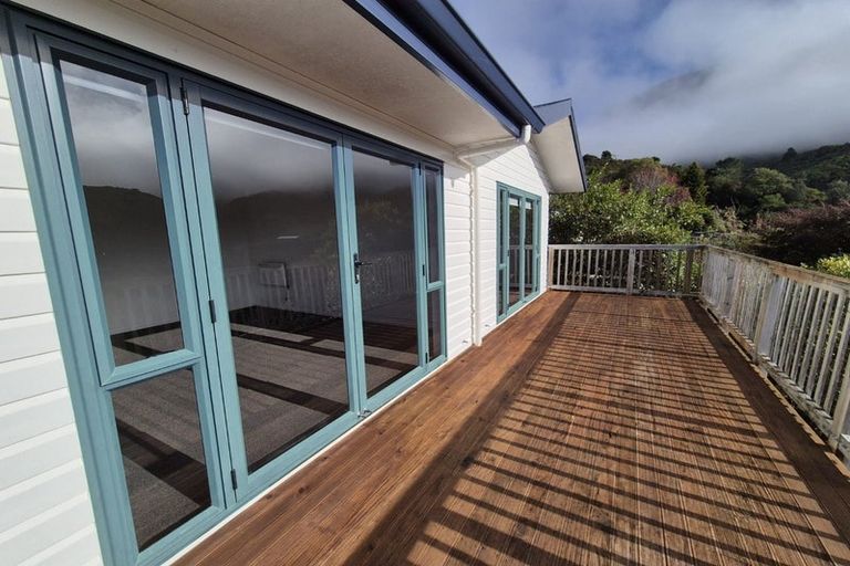 Photo of property in 12 Webster Place, Picton, 7220